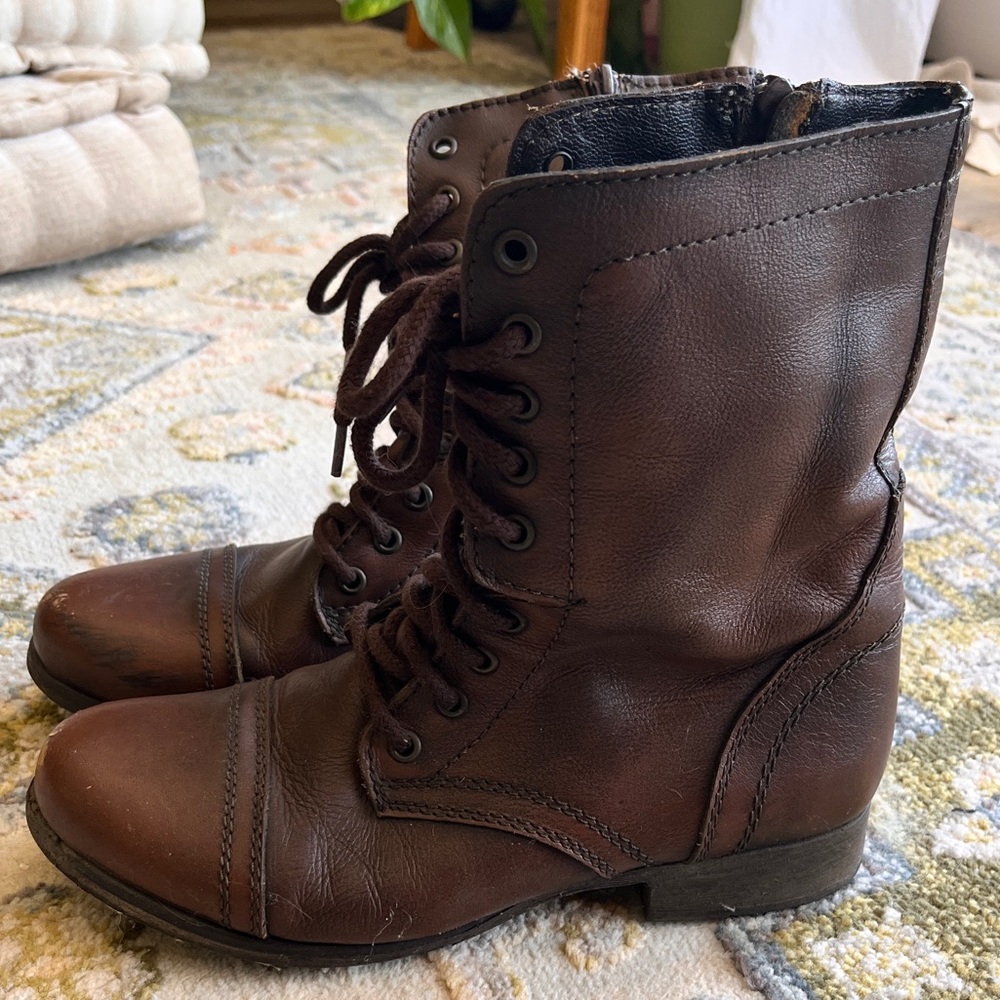 Steve Madden Brown Troopa Combat Boots Size 9